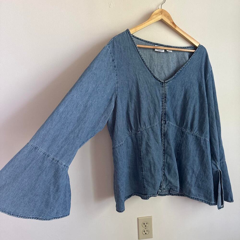 90's Vintage Blue Denim Bell Sleeve Blouse Size 24W